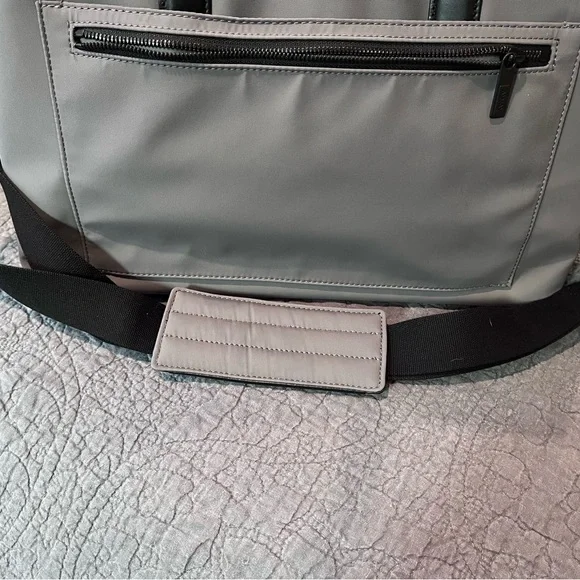 Away The Everywhere Bag with dust bag - Picture 11 of 11